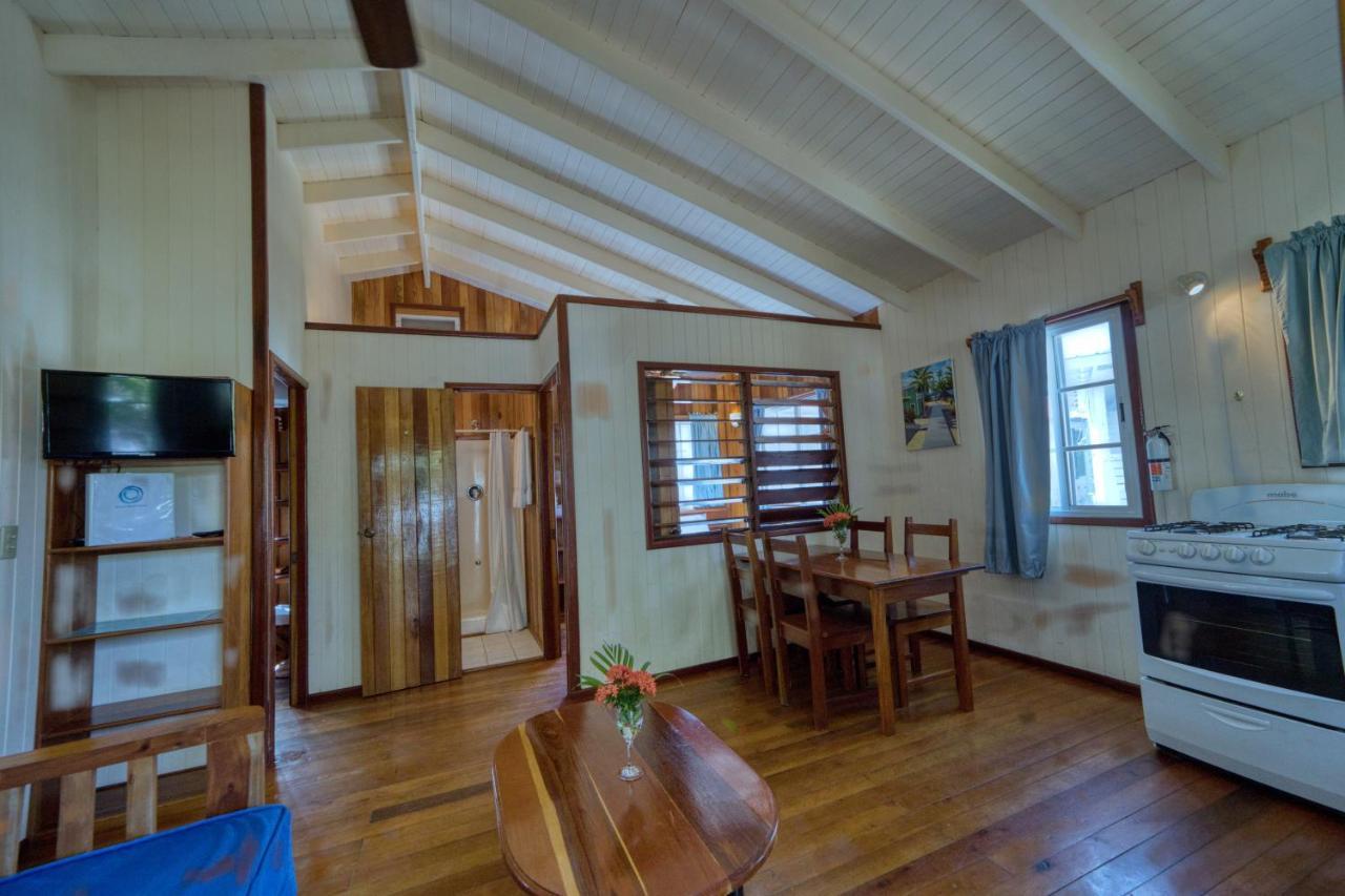 Placencia Villas Екстериор снимка