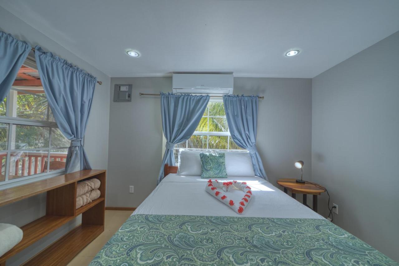 Placencia Villas Екстериор снимка